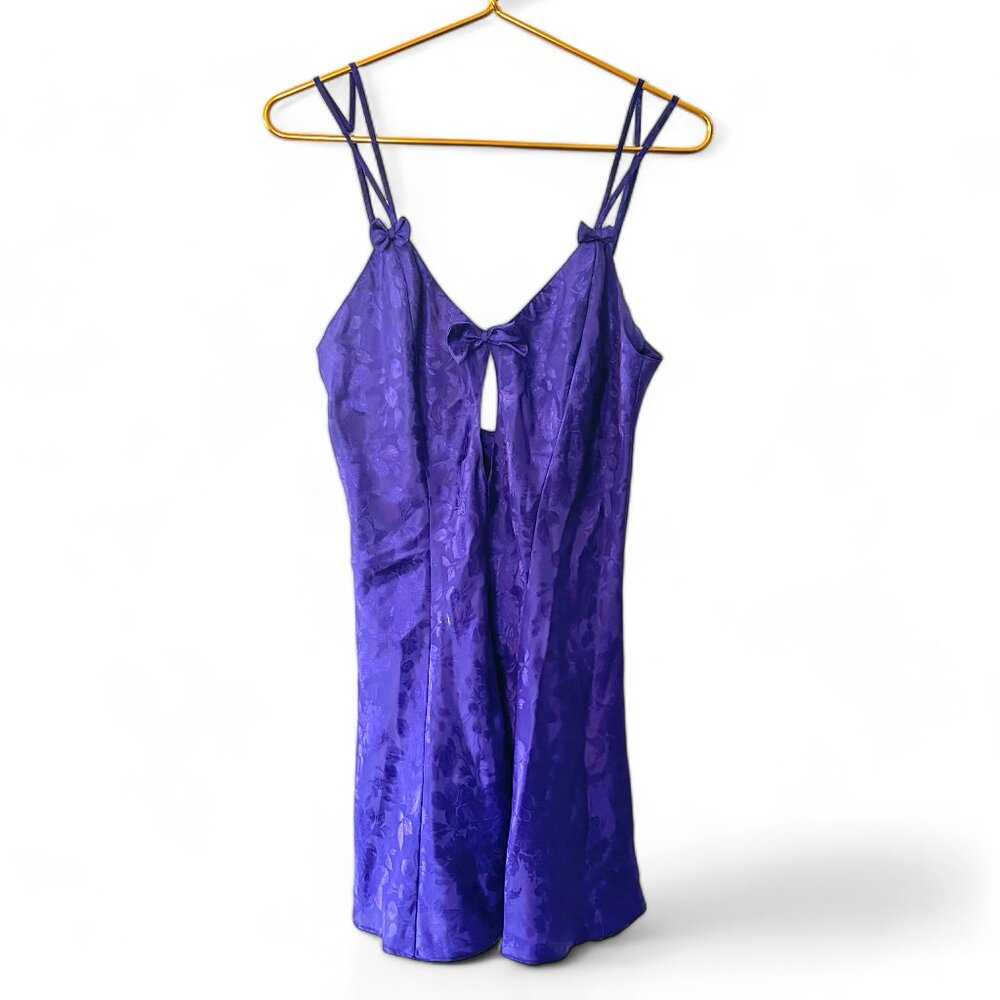 Frederick’s Of Hollywood Floral Bow Peep-hole Chemise